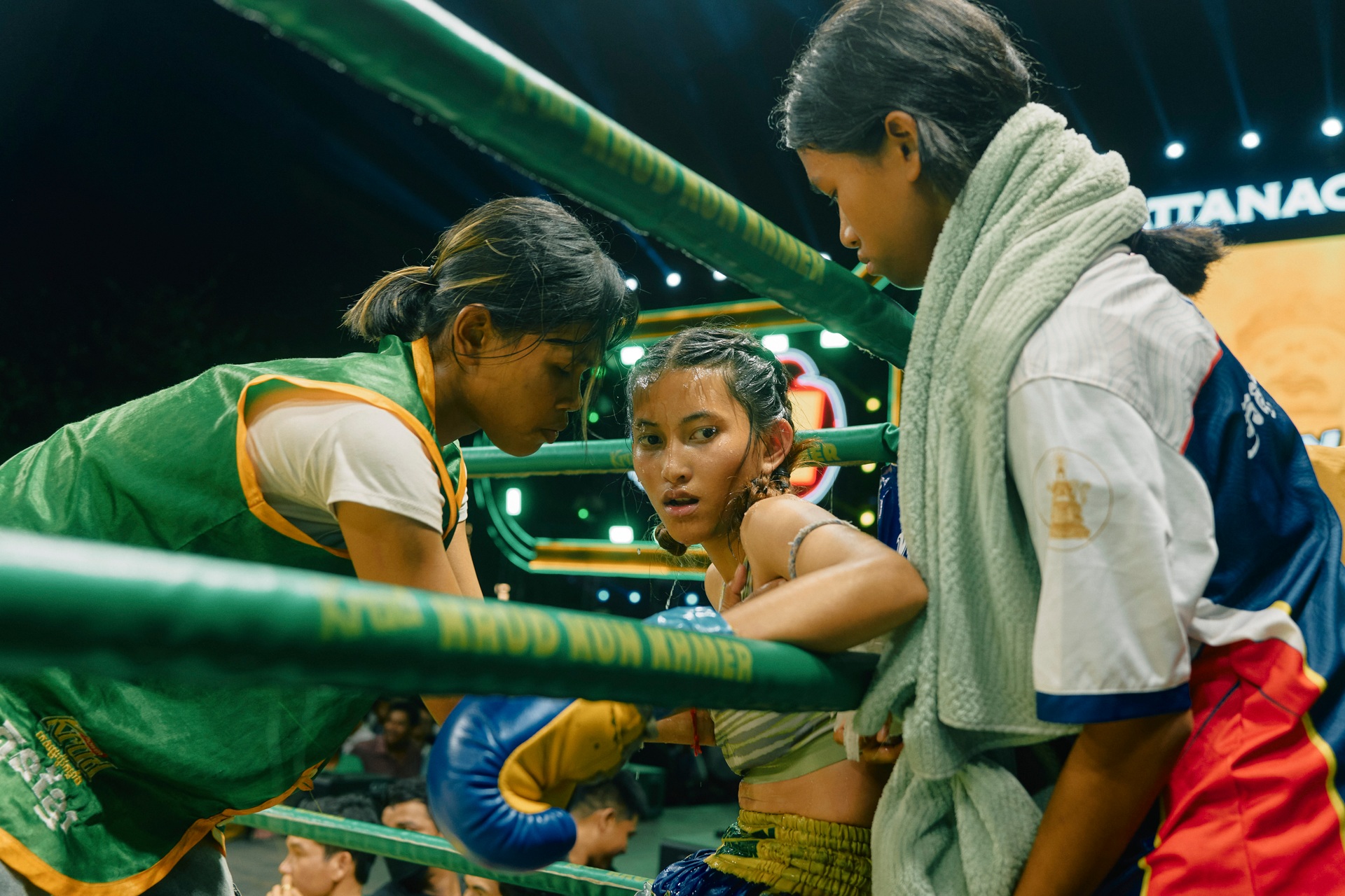 Kun Khmer : des femmes qui montent sur le ring.